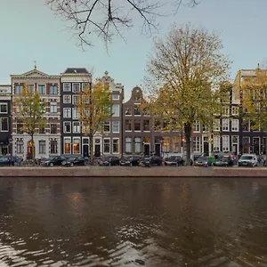 The Pavilions Amsterdam, The Toren Amsterdam